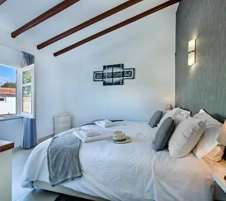 Sleeps 18 Pool *